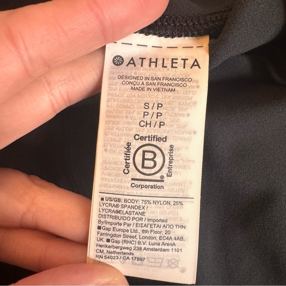 NWT Athleta Transcend Stash Tight Pockets in Black Size Small Petite (SP) - Picture 15 of 16